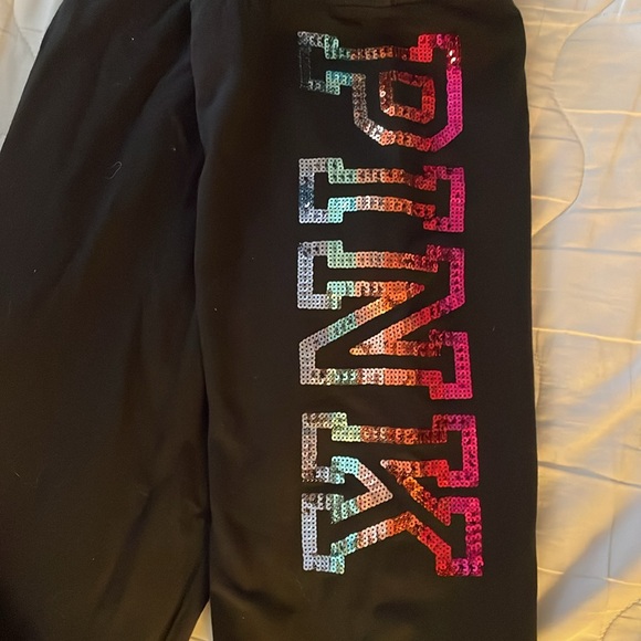 Joggers - Picture 3 of 5